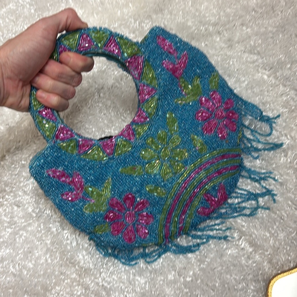 Vintage Beaded Clutch in Blue and Pink - Picture 2 of 4
